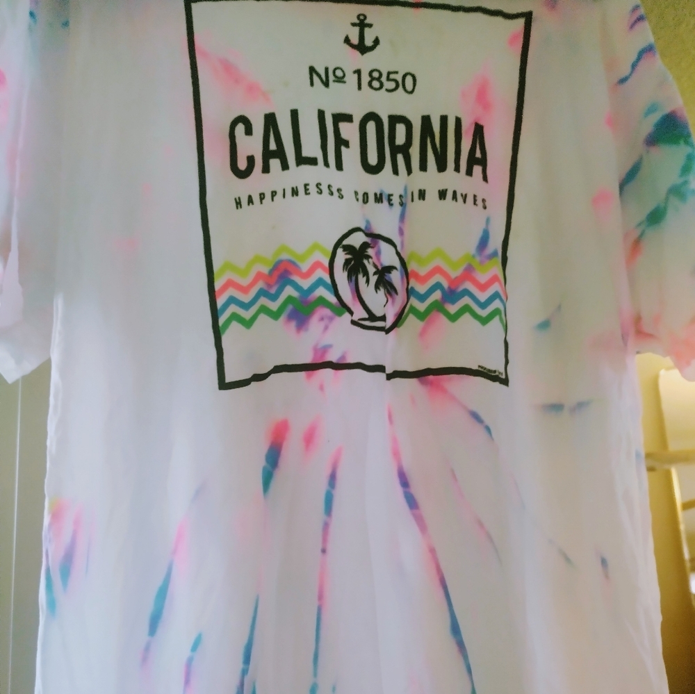 Size L Tye dye graphic summer time T shirt 💓✨
